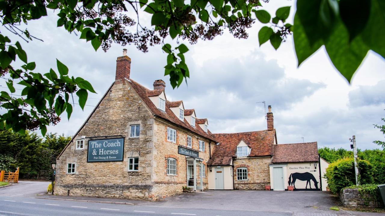 Hotel The Coach And Horses Garsington Exterior foto